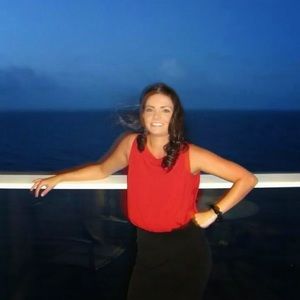 Meet your Posher, Angela